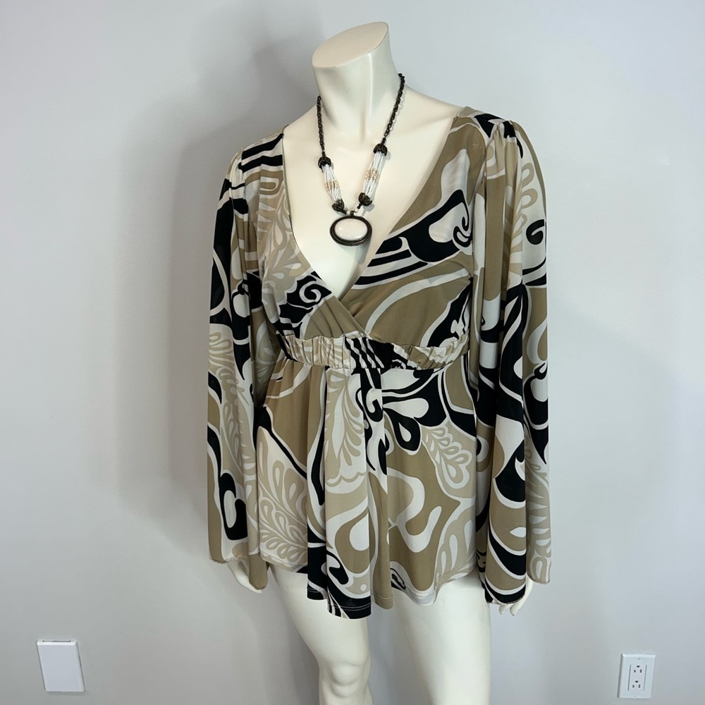 Gorgeous Rinascimento Women's Abstract Blouse❤️M